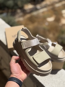 UGG Sandal - beige