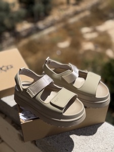 UGG Sandal - beige