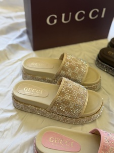 GUCCI slipper Beige