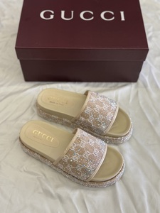 GUCCI slipper Beige