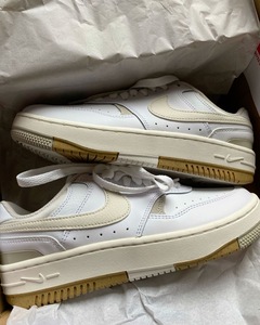 Nike Women's gama  beige