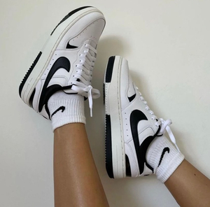 Nike Women's gama SE black