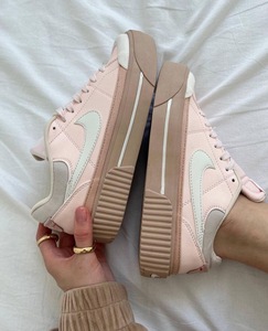 Nike Court Legacy Lift Women's pink