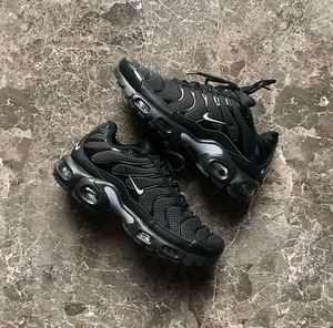 Nike Air Max Plus -black Grey