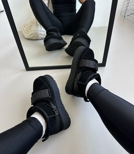 Shoes UGG Black