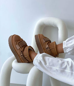 Shoes UGG brown