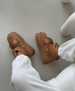 Shoes UGG brown