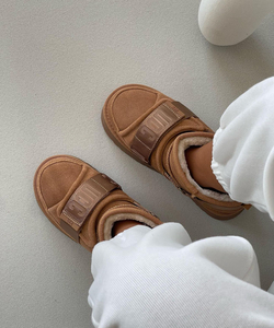 Shoes UGG brown