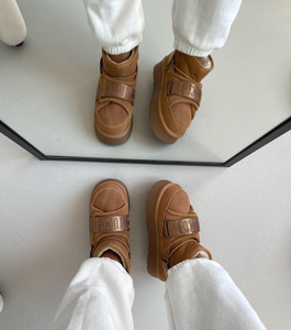 Shoes UGG brown