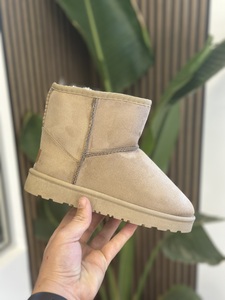UGG khaki