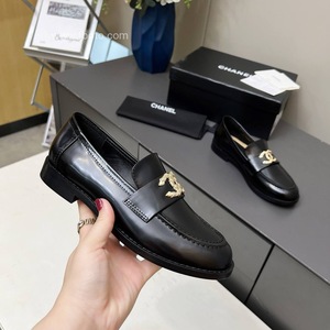 Shoes Chanel black