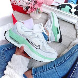 Nike Air Max Bliss-White green
