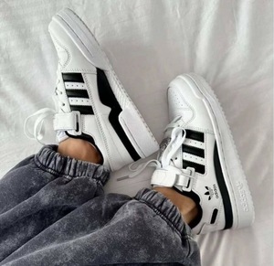 adidas Forum Low  white black