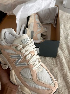 “Newbalance -9060   “Biege