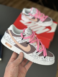 Nike DUNK SB - white pink